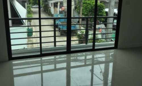 บ้านเดี่ยว / โฮมออฟฟิศ 3 ชั้น โชคชัย 4-49